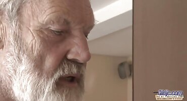 sex địt cô giáo vn Anh ta có một con gà trống phim sex 2021 nga trong mông.