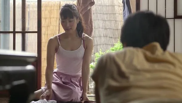 phim sex cảnh sát Cảm xúc ùa về khi sống cạnh người bạn gái của anh trai là bạn thân thời thơ ấu